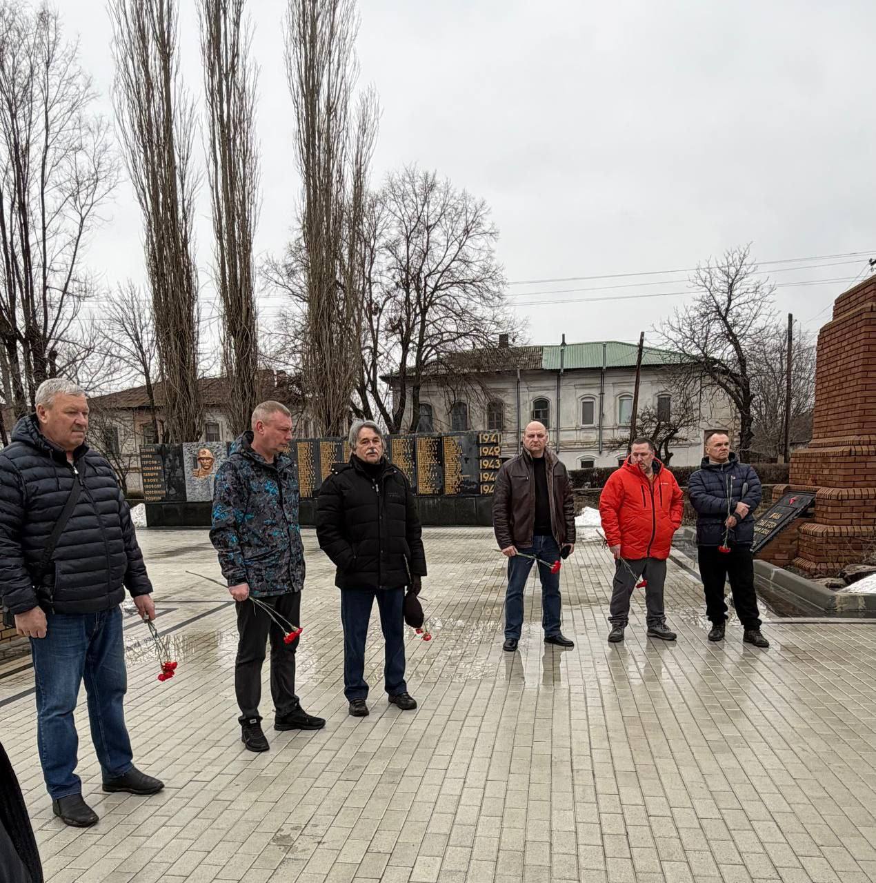 ПАМЯТЬ, ОБЪЕДИНЯЮЩАЯ ПОКОЛЕНИЯ ПАМЯТЬ, ОБЪЕДИНЯЮЩАЯ ПОКОЛЕНИЯ