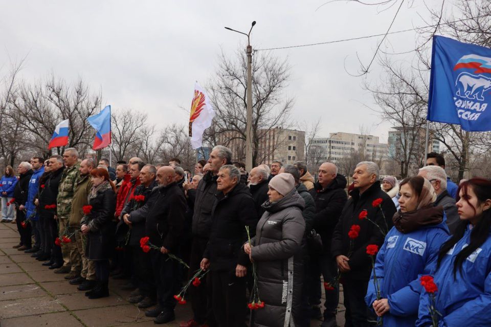 15 ������� - ���� ������ � ���������, ����������� ��������� ���� �� ��������� ���������