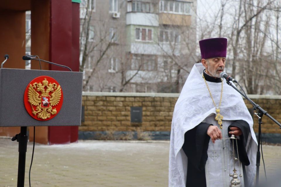 Единороссы Северодонецка почтили память россиян, исполнявших служебный долг за пределами Отечества Единороссы Северодонецка почтили память россиян, исполнявших служебный долг за пределами Отечества