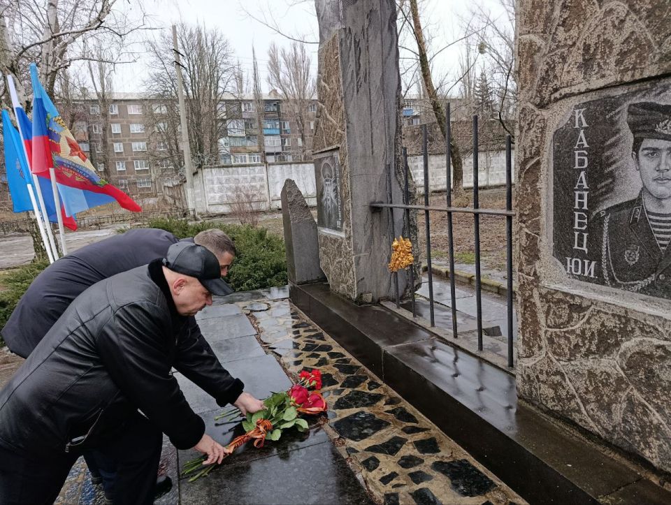 ��� � ����� ����� ����: � ������� ��� ������� ������ ������-������������������