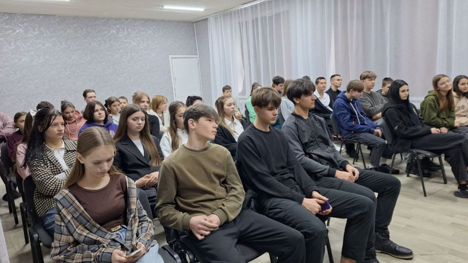 Профилактическая лекция школьникам поселка Пархоменко Профилактическая лекция школьникам поселка Пархоменко