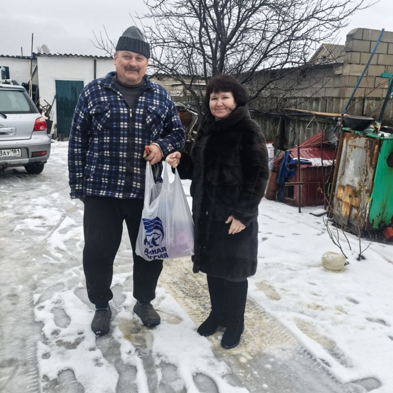 Активисты ВПП "ЕДИНАЯ РОССИЯ" совместно с представителями Администрации Новопсковского муниципального округа Луганской Народной Республики и военнослужащими оказали адресную помощь военнослужащим Советской армии, исполнявших... Активисты ВПП "ЕДИНАЯ РОССИЯ" совместно с представителями Администрации Новопсковского муниципального округа Луганской Народной Республики и военнослужащими оказали адресную помощь военнослужащим Советской армии, исполнявших...