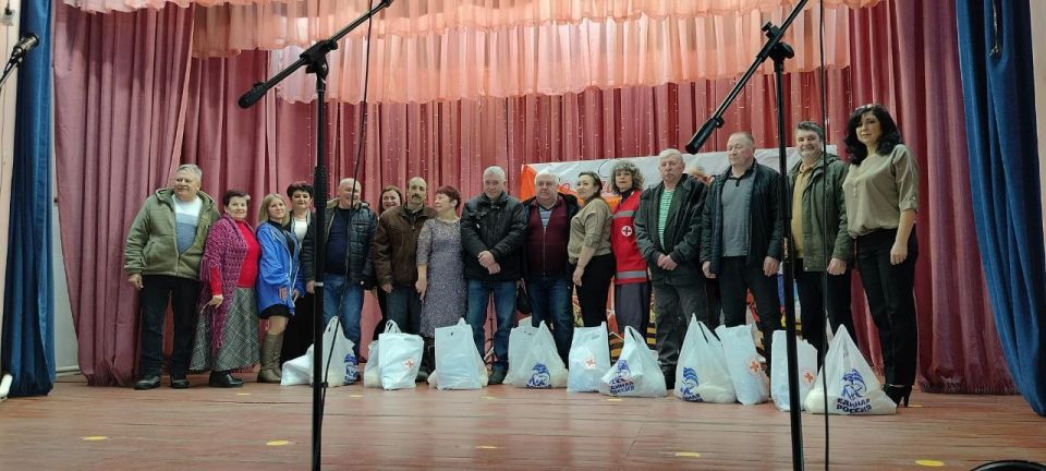 Активисты ВПП "ЕДИНАЯ РОССИЯ" совместно с представителями Администрации Новопсковского муниципального округа Луганской Народной Республики и военнослужащими оказали адресную помощь военнослужащим Советской армии, исполнявших... Активисты ВПП "ЕДИНАЯ РОССИЯ" совместно с представителями Администрации Новопсковского муниципального округа Луганской Народной Республики и военнослужащими оказали адресную помощь военнослужащим Советской армии, исполнявших...