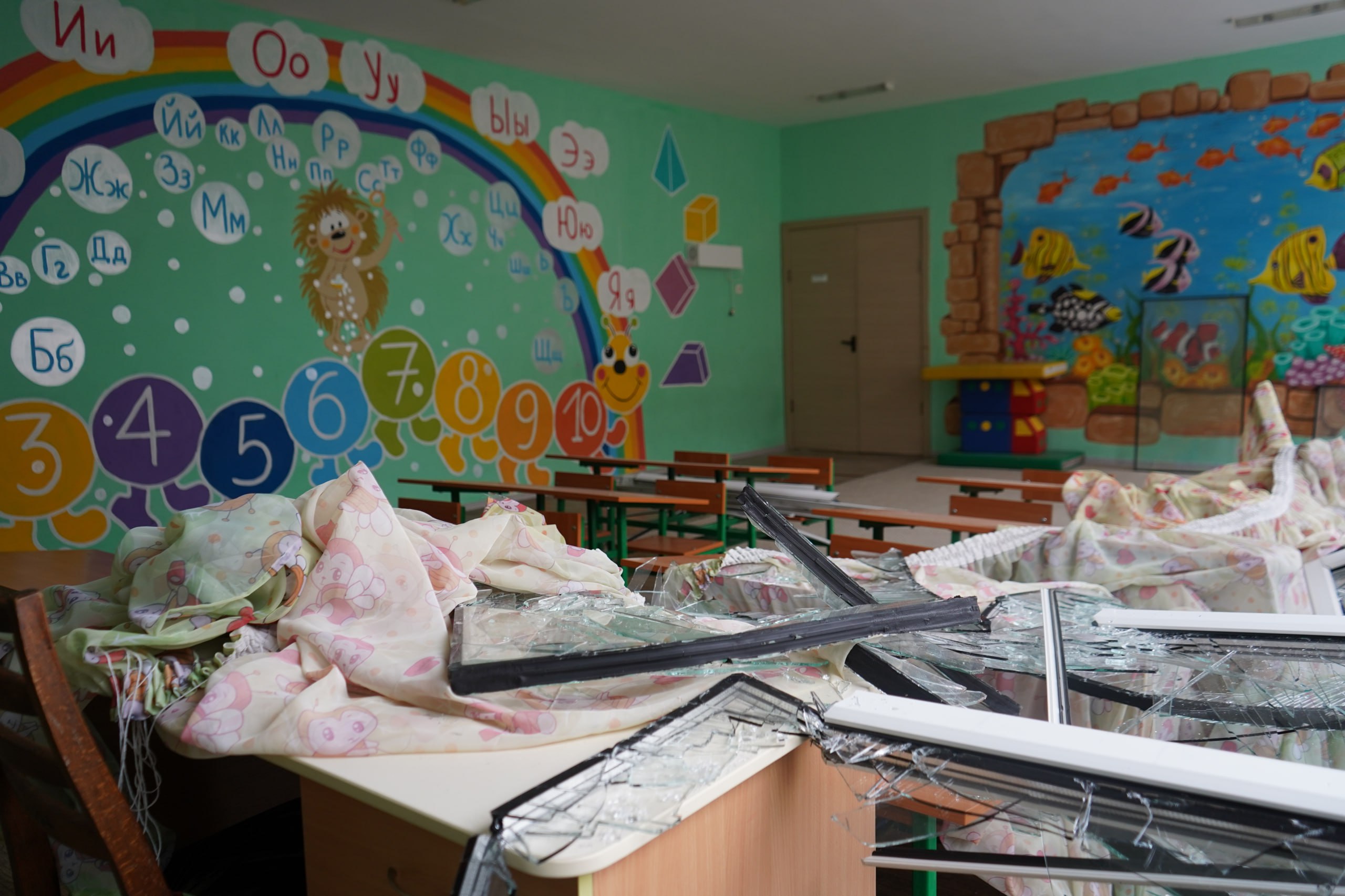 Михаил Голубович: Добровольцы Луганского реготделения ВСКС помогают с ликвидацией последствий обстрела ВСУ посёлка Центральный Михаил Голубович: Добровольцы Луганского реготделения ВСКС помогают с ликвидацией последствий обстрела ВСУ посёлка Центральный