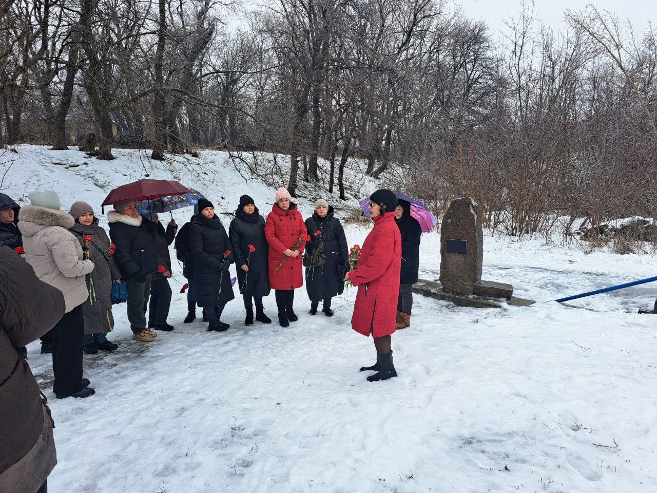 В пгт Чернухино у памятного знака воинам-афганцам состоялось мероприятие, посвященное памяти воинов-интернационалистов и ветеранов войны в Афганистане В пгт Чернухино у памятного знака воинам-афганцам состоялось мероприятие, посвященное памяти воинов-интернационалистов и ветеранов войны в Афганистане