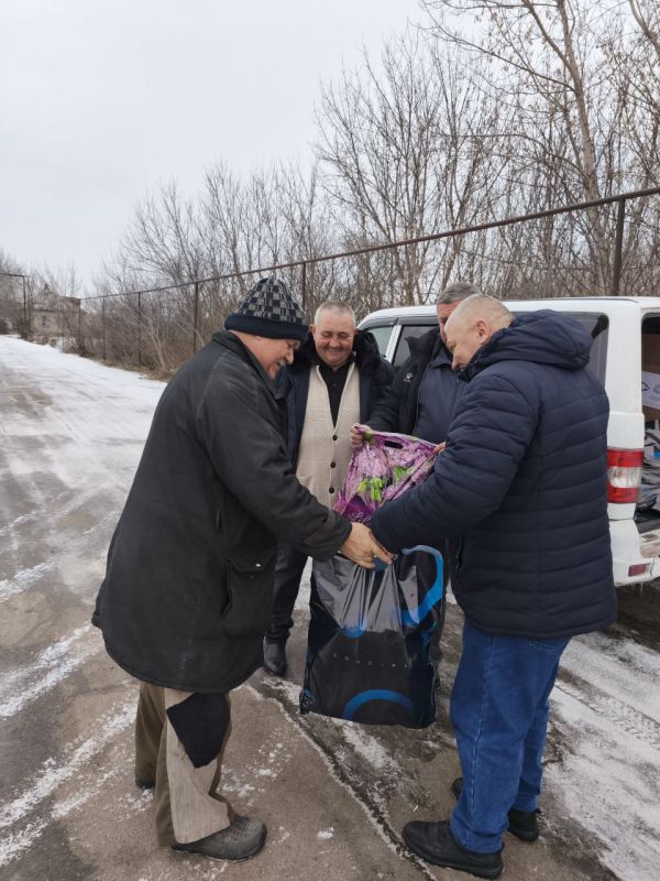В День памяти воинов-интернационалистов, представители администрации Кременского МО совершили адресное поздравление наших земляков, прошедших через боевые действия за пределами Отечества В День памяти воинов-интернационалистов, представители администрации Кременского МО совершили адресное поздравление наших земляков, прошедших через боевые действия за пределами Отечества
