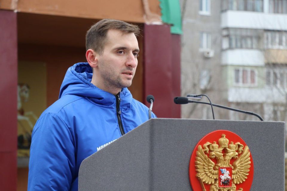 Единороссы Северодонецка почтили память россиян, исполнявших служебный долг за пределами Отечества Единороссы Северодонецка почтили память россиян, исполнявших служебный долг за пределами Отечества