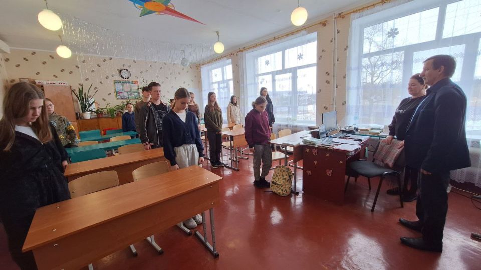 Школьникам провели урок патриотизма Школьникам провели урок патриотизма