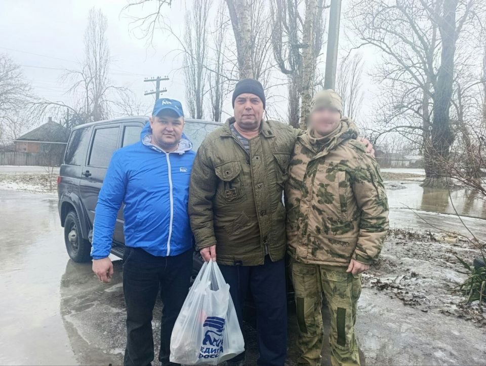 Активисты ВПП "ЕДИНАЯ РОССИЯ" совместно с представителями Администрации Новопсковского муниципального округа Луганской Народной Республики и военнослужащими оказали адресную помощь военнослужащим Советской армии, исполнявших... Активисты ВПП "ЕДИНАЯ РОССИЯ" совместно с представителями Администрации Новопсковского муниципального округа Луганской Народной Республики и военнослужащими оказали адресную помощь военнослужащим Советской армии, исполнявших...
