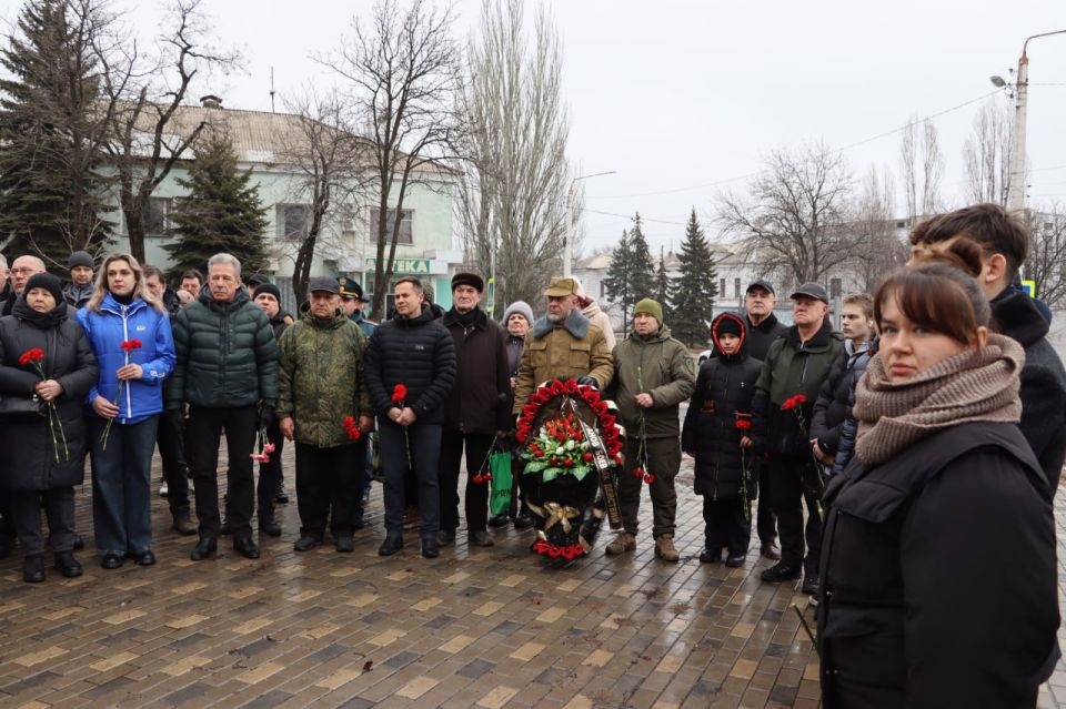 В Стаханове вспомнили земляков, не вернувшихся с афганской войны В Стаханове вспомнили земляков, не вернувшихся с афганской войны