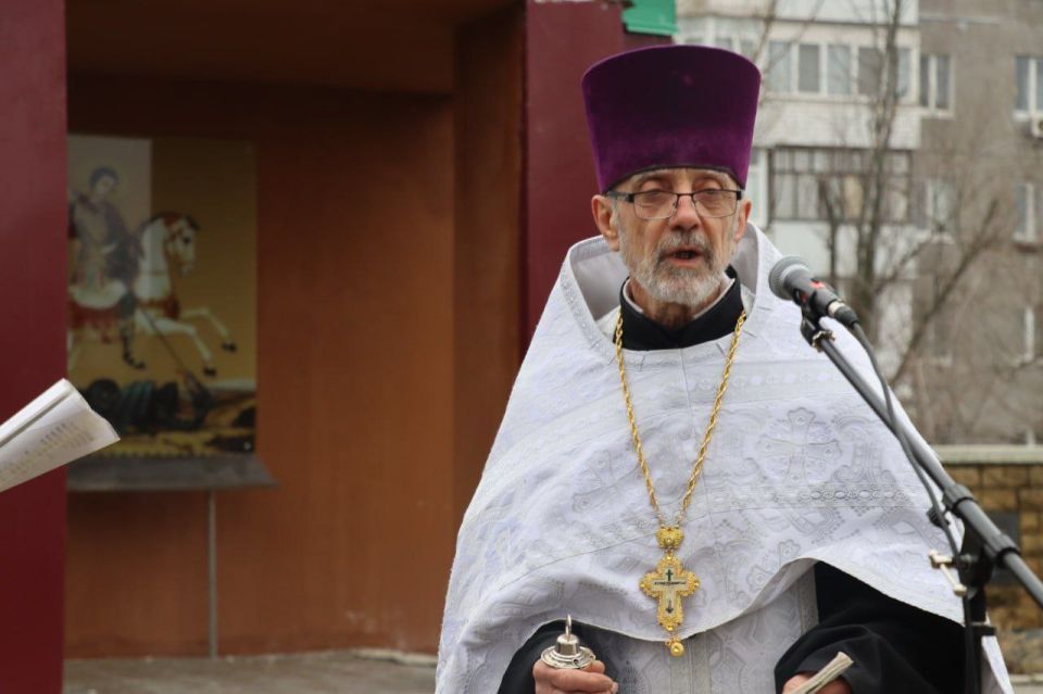 15 ������� - ���� ������ � ���������, ����������� ��������� ���� �� ��������� ���������