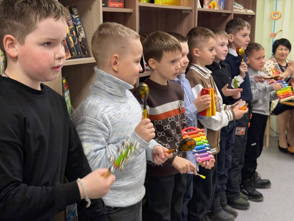 Весна уже на пороге. Природа готовится к пробуждению, а это значит, что самое время отпраздновать Масленицу – праздник, полный веселья и забав Весна уже на пороге. Природа готовится к пробуждению, а это значит, что самое время отпраздновать Масленицу – праздник, полный веселья и забав