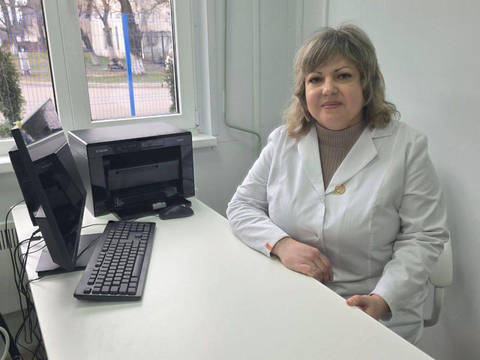 В пгт Северо-Гундоровский месяц назад открылся новый современный фельдшерско-акушерский пункт (ФАП), уже показавший хорошие результаты В пгт Северо-Гундоровский месяц назад открылся новый современный фельдшерско-акушерский пункт (ФАП), уже показавший хорошие результаты