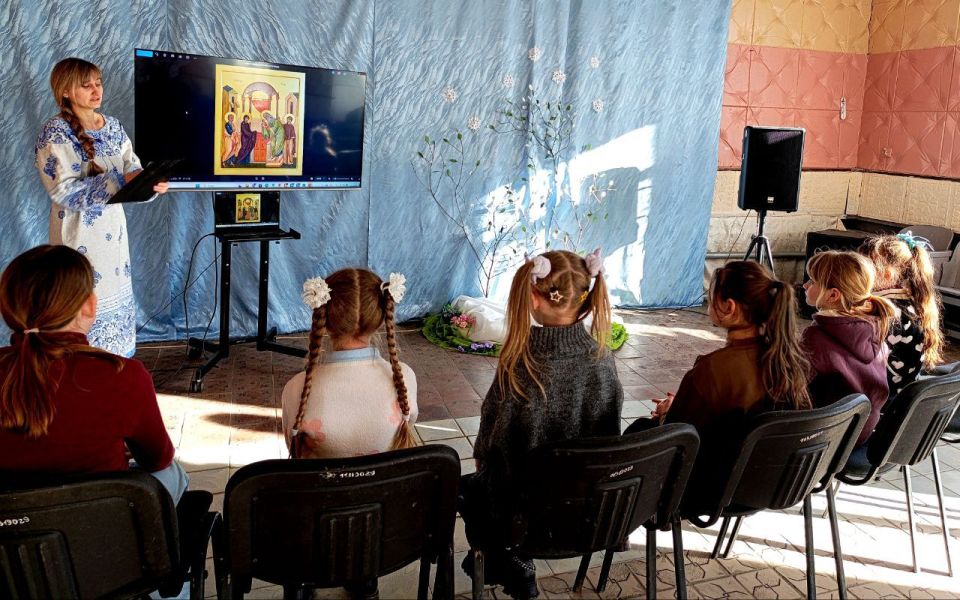 В Иллирийском сельском клубе состоялся час народоведения для детей «Сретение - первая встреча Зимы и Весны» В Иллирийском сельском клубе состоялся час народоведения для детей «Сретение - первая встреча Зимы и Весны»