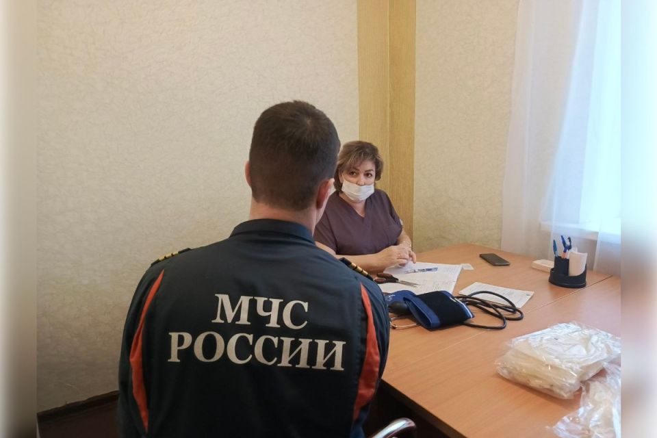 Активисты Единой России массово сдают кровь для бойцов ко Дню защитника Отечества Активисты Единой России массово сдают кровь для бойцов ко Дню защитника Отечества