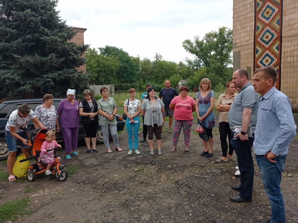 Игорь Рябушкин: Рябушкин Игорь Николаевич. политический и общественный деятель Луганской Народной Республики, Депутат Народного Совета ЛНР, Председатель Федерации профессиональных союзов ЛНР, Председатель Общественного... Игорь Рябушкин: Рябушкин Игорь Николаевич. политический и общественный деятель Луганской Народной Республики, Депутат Народного Совета ЛНР, Председатель Федерации профессиональных союзов ЛНР, Председатель Общественного...
