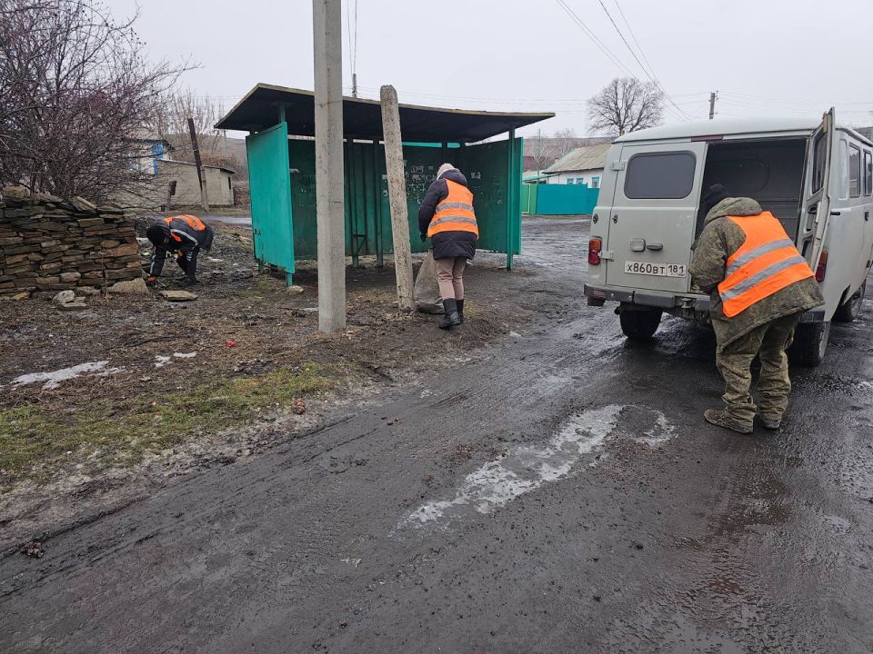Сегодня 17.02.2026 г., работники МУП «ЖЭК» г. Ровеньки провели масштабные работы по благоустройству улично-дорожной сети в двух посёлках городского типа — Н-Тарасовка и Кленовый Сегодня 17.02.2026 г., работники МУП «ЖЭК» г. Ровеньки провели масштабные работы по благоустройству улично-дорожной сети в двух посёлках городского типа — Н-Тарасовка и Кленовый