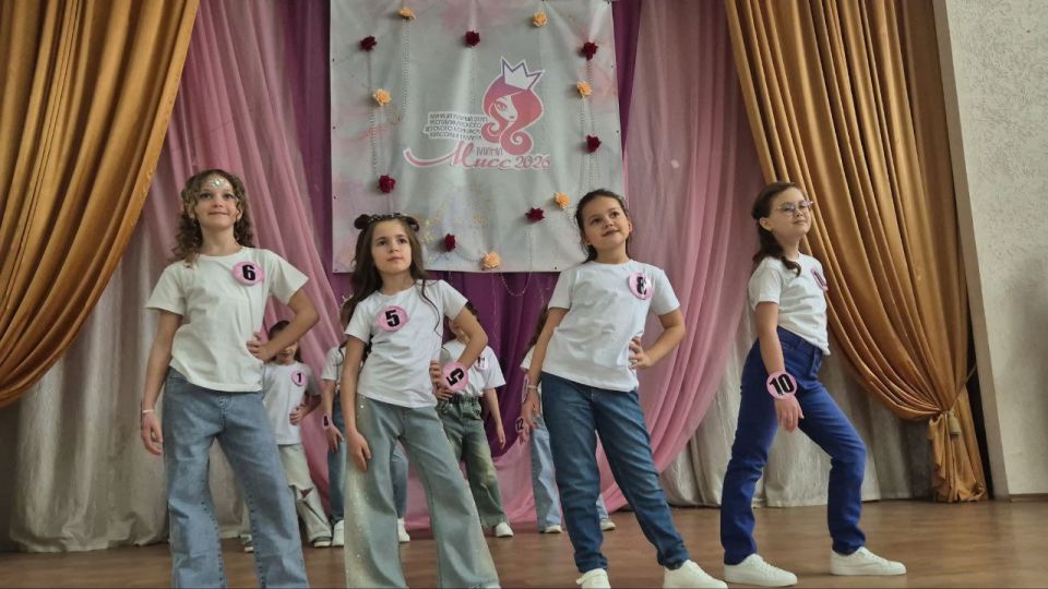 В Краснодоне состоялся муниципальный этап конкурса «Мини-мисс Луганской Народной Республики 2026» В Краснодоне состоялся муниципальный этап конкурса «Мини-мисс Луганской Народной Республики 2026»