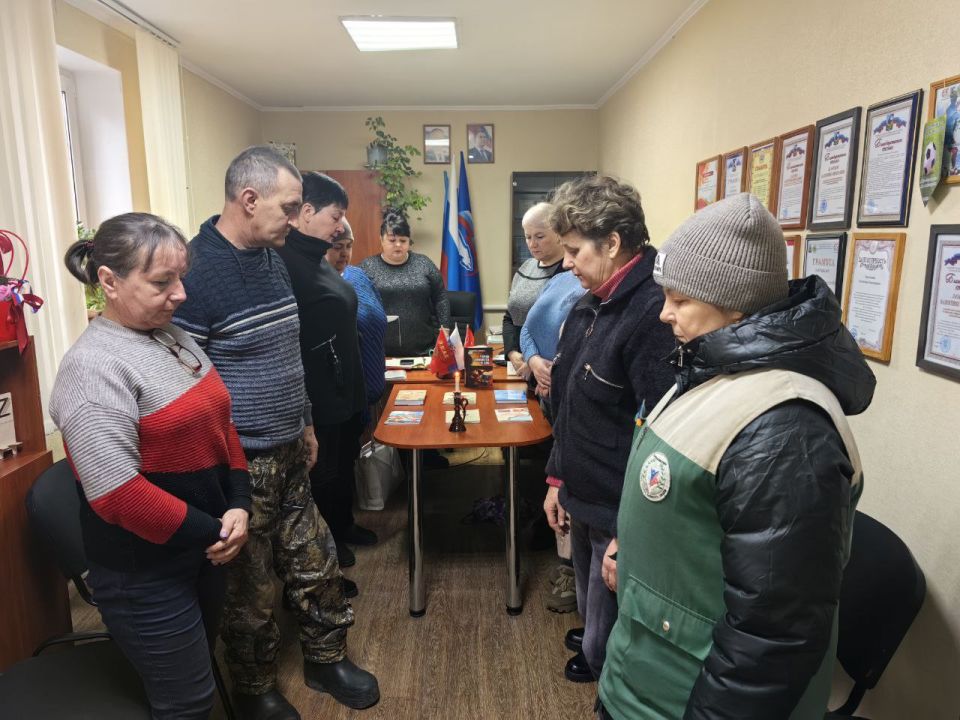 В Комиссаровке прошел час памяти "Помним о победах В Комиссаровке прошел час памяти "Помним о победах