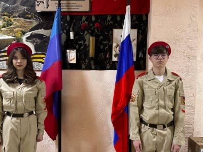 В учреждениях образования Луганска продолжается месячник военно-патриотического воспитания В учреждениях образования Луганска продолжается месячник военно-патриотического воспитания
