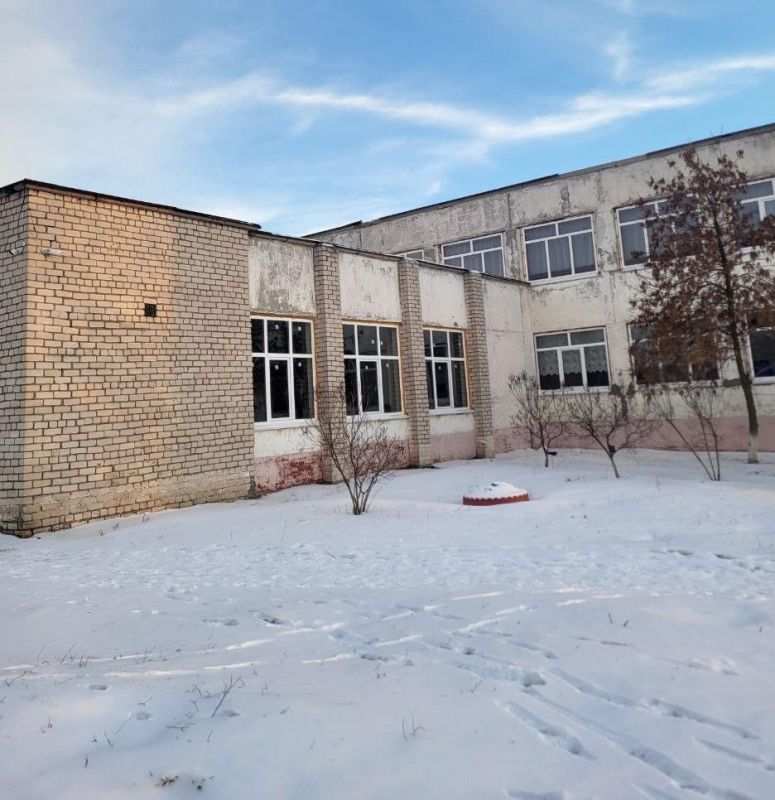 Оренбургский предприниматель помог обновить перевальскую школу и ДК Оренбургский предприниматель помог обновить перевальскую школу и ДК
