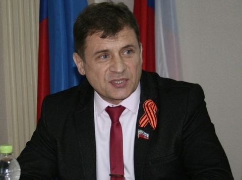 Роман Лысенко: Секретарь Генсовета «Единой России» Владимир Якушев, руководитель Центрального исполкома партии Александр Сидякин, и депутат Госдумы Зураб Макиев передали спецтехнику бойцам СВО