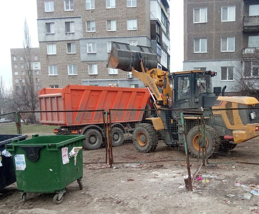 Коммунальными службами проведены работы на территории города Коммунальными службами проведены работы на территории города