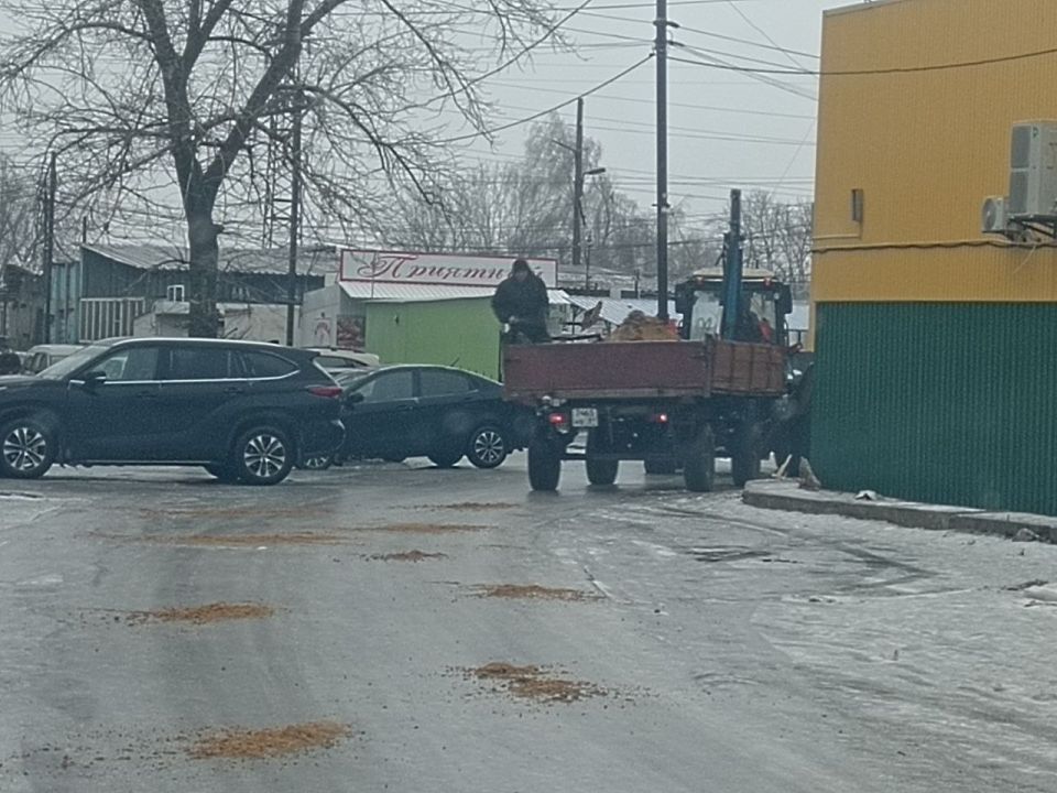 В условиях ухудшения погодных условий и образования наледи, коммунальные службы Свердловского муниципального округа переведены в режим усиленной работы В условиях ухудшения погодных условий и образования наледи, коммунальные службы Свердловского муниципального округа переведены в режим усиленной работы