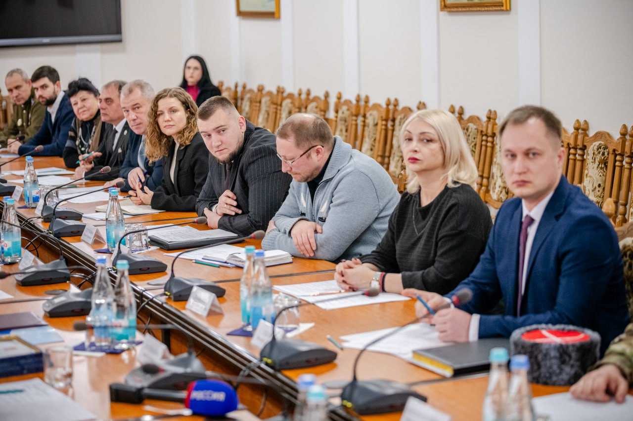 Леонид Пасечник: Провел заседание Совета по межнациональным и государственно-конфессиональным отношениям Леонид Пасечник: Провел заседание Совета по межнациональным и государственно-конфессиональным отношениям