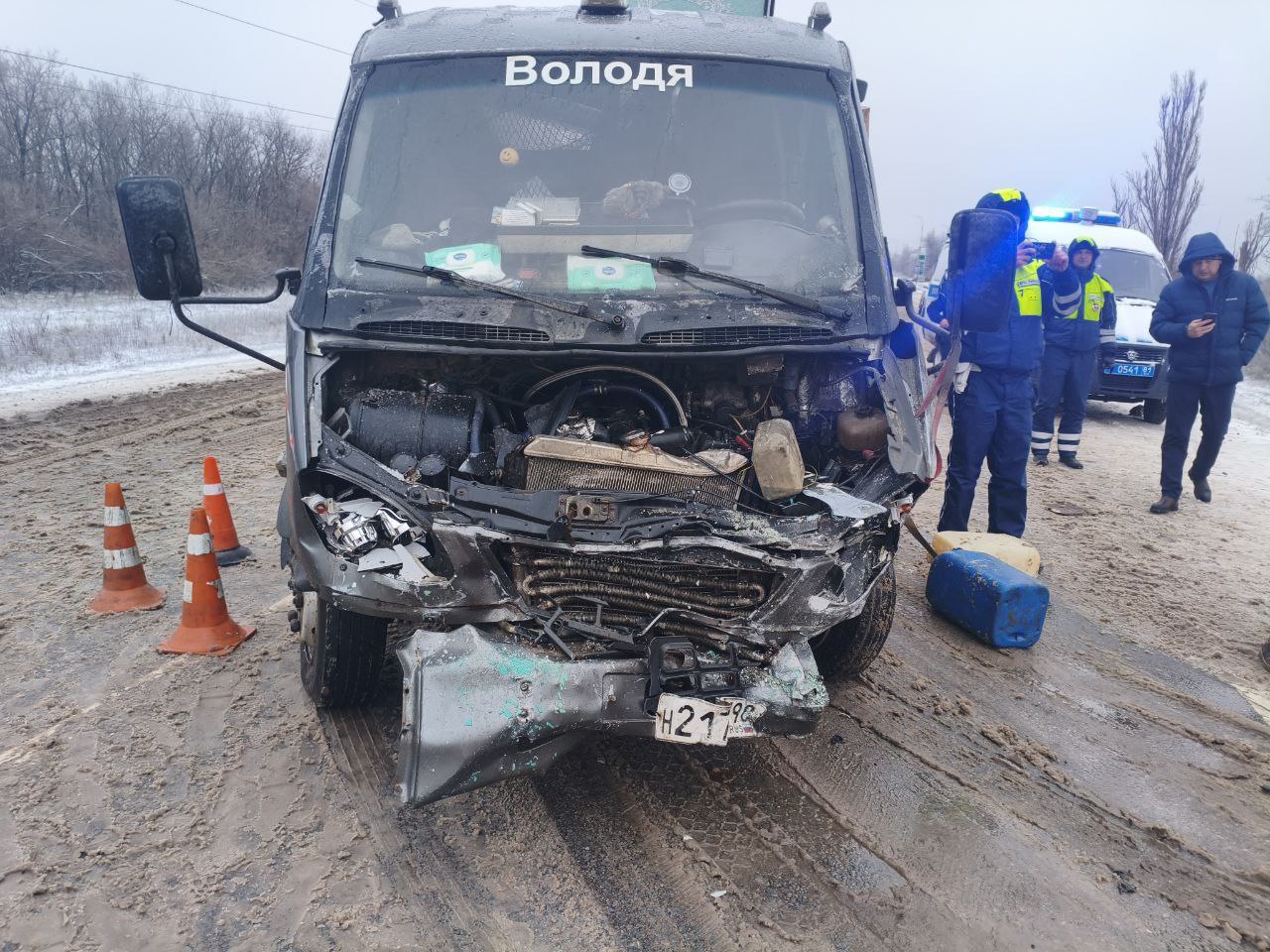 111 Полицейские республики проводят проверку по факту ДТП в Перевальском округе 111 Полицейские республики проводят проверку по факту ДТП в Перевальском округе