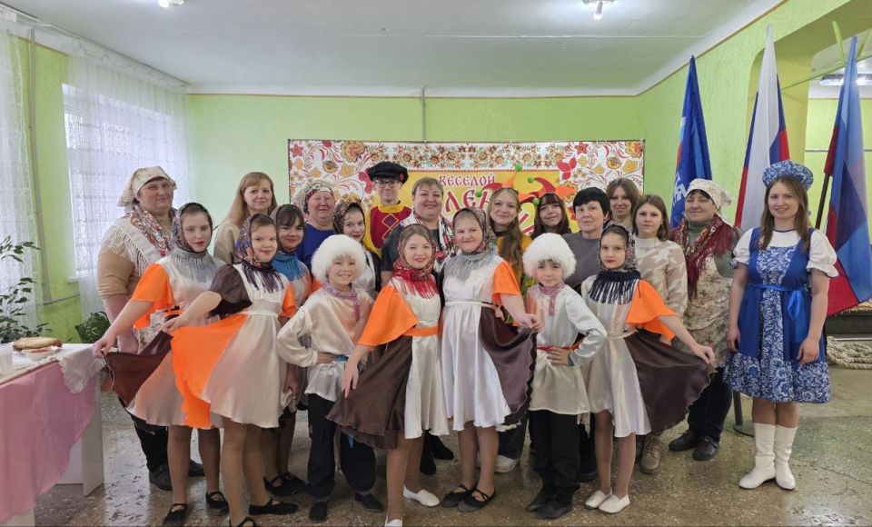 В пгт Новодарьевка прошло незабываемое театрализованное представление «Ай да, Масленица!» В пгт Новодарьевка прошло незабываемое театрализованное представление «Ай да, Масленица!»