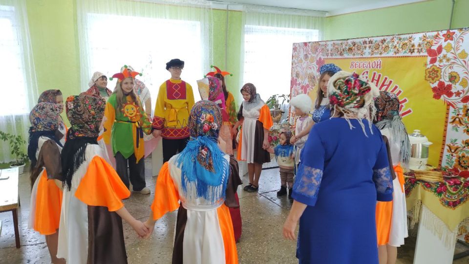 В пгт Новодарьевка прошло незабываемое театрализованное представление «Ай да, Масленица!» В пгт Новодарьевка прошло незабываемое театрализованное представление «Ай да, Масленица!»