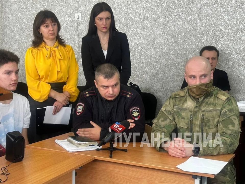 В Красном Луче состоялся телемост с Норильском, посвященный Чернухино-Дебальцевской операции В Красном Луче состоялся телемост с Норильском, посвященный Чернухино-Дебальцевской операции