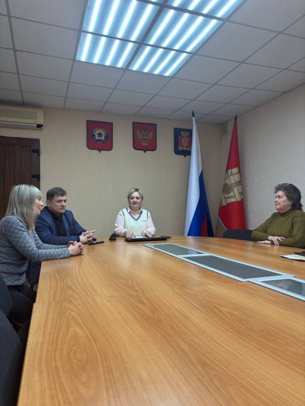Роман Лысенко: Сегодняшний день стал знаковым днем для жителей микрорайона «имени Горького» города Алчевска Роман Лысенко: Сегодняшний день стал знаковым днем для жителей микрорайона «имени Горького» города Алчевска