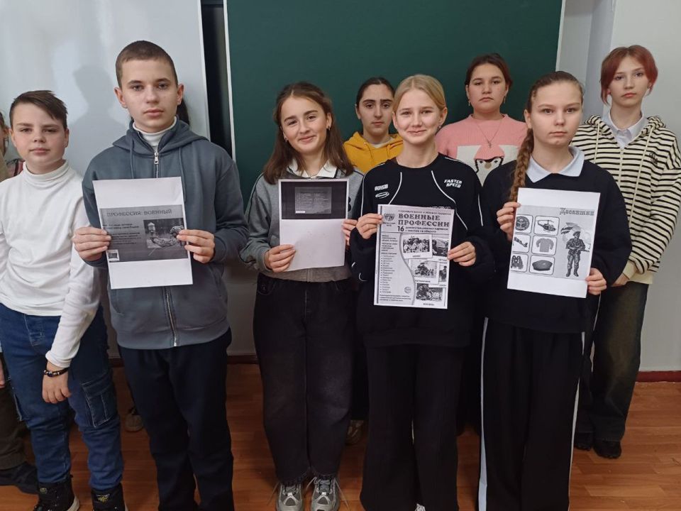 Военно-профессиональная ориентация для школьников Стаханова Военно-профессиональная ориентация для школьников Стаханова