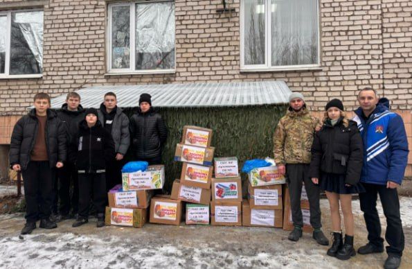 19 февраля, в преддверии Дня защитника Отечества, на территории отдела по обеспечению жизнедеятельности г. Артемовск прошла акция «Посылка солдату» 19 февраля, в преддверии Дня защитника Отечества, на территории отдела по обеспечению жизнедеятельности г. Артемовск прошла акция «Посылка солдату»