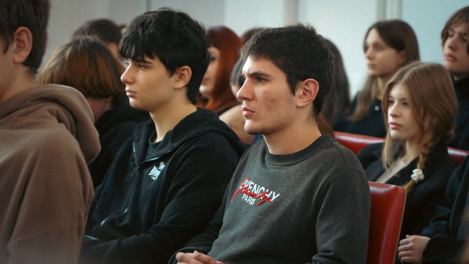 Встречи с героями особо ценные * Встречи с героями особо ценные *