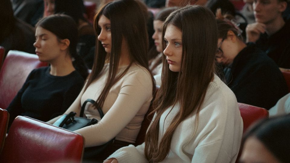 Встречи с героями особо ценные * Встречи с героями особо ценные *