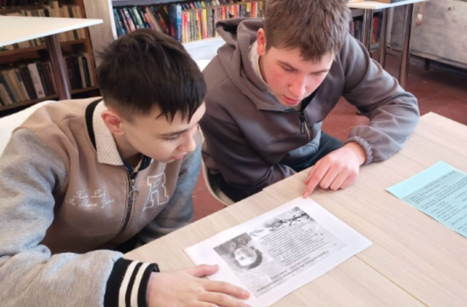 В рамках социально-просветительской инициативы, организованной Советом женщин города Ровеньки «Совета женщин России», прошли «Гризодубовские чтения», приуроченные к 85-летию Антифашистского комитета советских женщин —... В рамках социально-просветительской инициативы, организованной Советом женщин города Ровеньки «Совета женщин России», прошли «Гризодубовские чтения», приуроченные к 85-летию Антифашистского комитета советских женщин —...