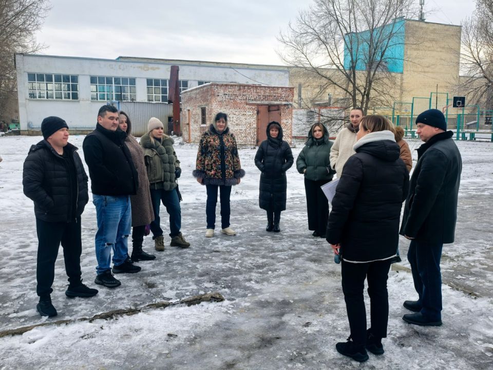 Сегодня в городе Суходольске, в сквере Ташлыкова, состоялось собрание инициативной группы граждан Сегодня в городе Суходольске, в сквере Ташлыкова, состоялось собрание инициативной группы граждан