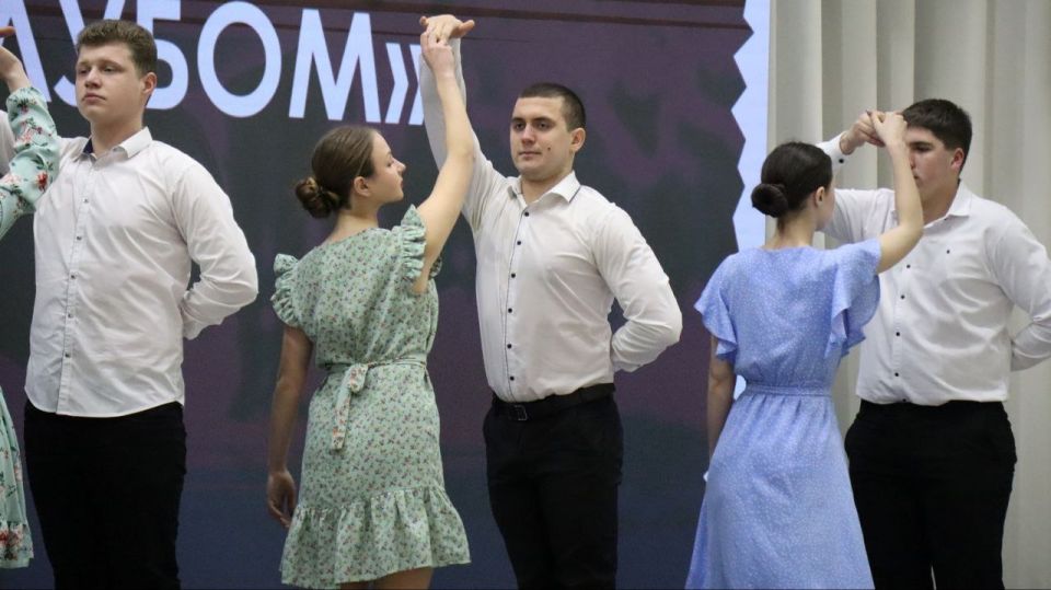 Роман Лысенко: Сегодня, 20 февраля, в стенах Донбасского государственного технического университета царила атмосфера патриотизма и гордости Роман Лысенко: Сегодня, 20 февраля, в стенах Донбасского государственного технического университета царила атмосфера патриотизма и гордости