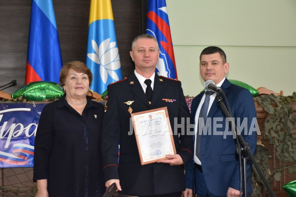 Защитников Отечества чествовали в Антраците Защитников Отечества чествовали в Антраците