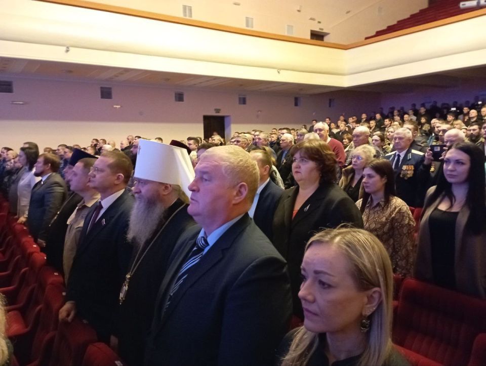 Яна Пащенко: В столичном ДК им. Ленина состоялся концерт, приуроченный ко Дню защитника Отечества Яна Пащенко: В столичном ДК им. Ленина состоялся концерт, приуроченный ко Дню защитника Отечества