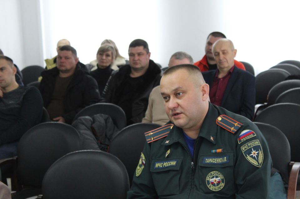 Юлия Кожухарь: Сегодня, 20 февраля 2026 года, в Администрации Новопсковского муниципального округа было проведено внеочередное заседание комиссии по чрезвычайным ситуациям Юлия Кожухарь: Сегодня, 20 февраля 2026 года, в Администрации Новопсковского муниципального округа было проведено внеочередное заседание комиссии по чрезвычайным ситуациям
