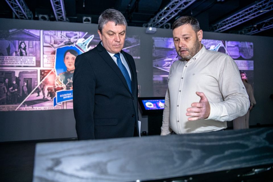 Глава ЛНР проверил готовность выставки Знание.Герои в Луганске Глава ЛНР проверил готовность выставки Знание.Герои в Луганске
