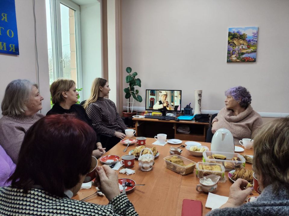 В Центрах общения старшего поколения ЛНР прошла масленичная неделя В Центрах общения старшего поколения ЛНР прошла масленичная неделя