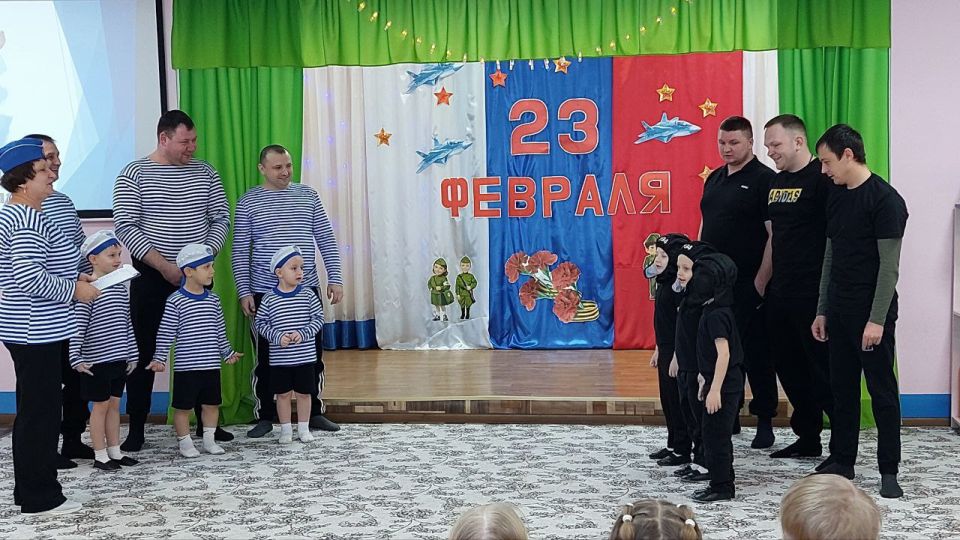В преддверии Дня Защитника Отечества в ГБДОУ ЛНР «Беловодский ясли-сад №3 «Родничок» прошло спортивное мероприятие «Отец и сын – великая сила!» для детей старшего дошкольного возраста и их родителей В преддверии Дня Защитника Отечества в ГБДОУ ЛНР «Беловодский ясли-сад №3 «Родничок» прошло спортивное мероприятие «Отец и сын – великая сила!» для детей старшего дошкольного возраста и их родителей