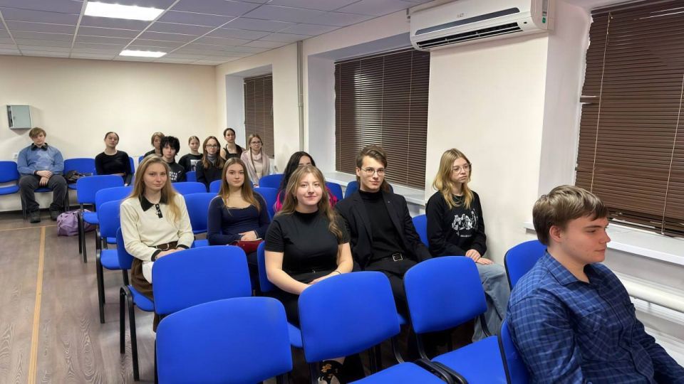 Развиваем молодёжное предпринимательство! Развиваем молодёжное предпринимательство!