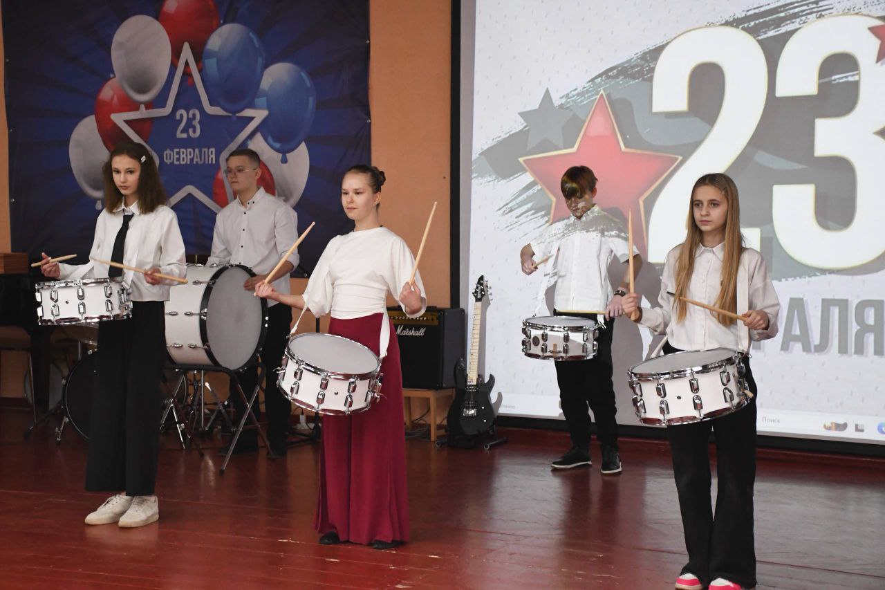 Сергей Колягин: В Детской школе искусств города Первомайска прошёл замечательный мини-концерт, посвящённый Дню защитника Отечества Сергей Колягин: В Детской школе искусств города Первомайска прошёл замечательный мини-концерт, посвящённый Дню защитника Отечества