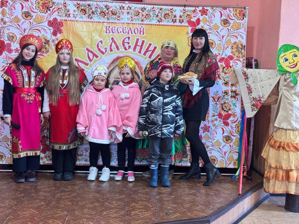 Сегодня в здании Дома культуры им. Ленина в посёлке городского типа Дзержинский состоялось яркое и традиционное мероприятие, посвящённое Масленице! Сегодня в здании Дома культуры им. Ленина в посёлке городского типа Дзержинский состоялось яркое и традиционное мероприятие, посвящённое Масленице!